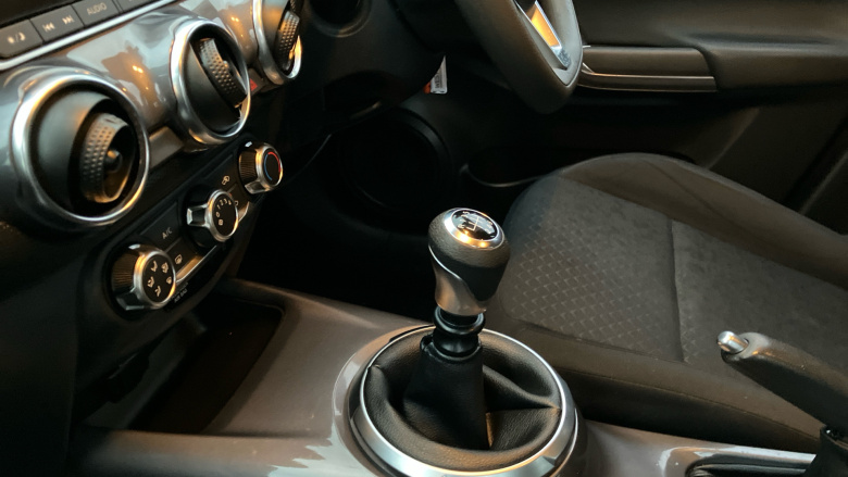 Nissan Juke 1.0 DiG-T 114 Acenta 5dr Petrol Hatchback